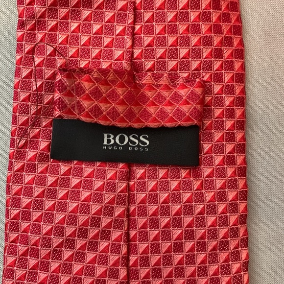 Hugo Boss Tie reddish colour - Picture 4 of 7